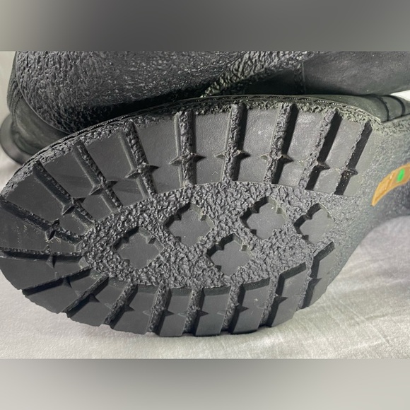 Timberland Black Leather Suede Glancy 3.5” Heel 8432A 4834 Size 10 EUC - Picture 11 of 16